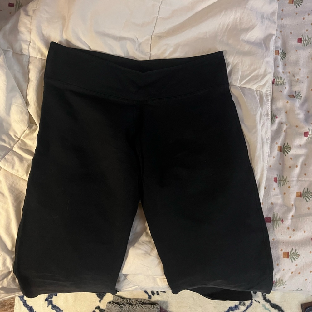 Vintage LULULEMON low rise flair leggings, size 6
